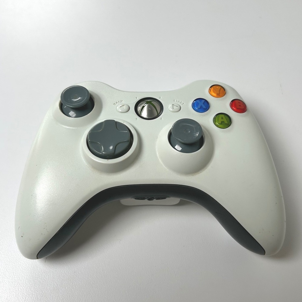 Microsoft Xbox 360 Wireless Controller White OEM Gamepad with Battery Pack